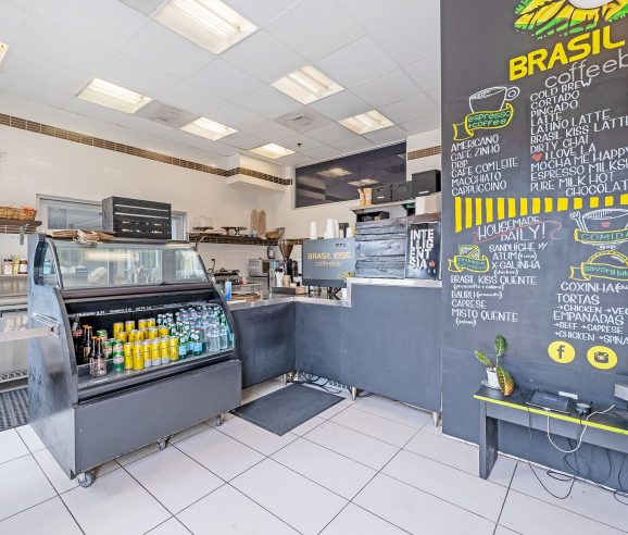 Cafe counter